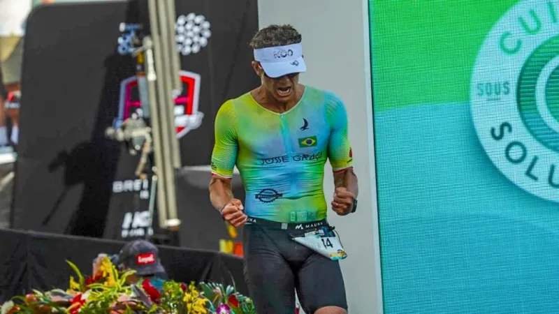 5 men from Big Island finish Ironman World Championship; Graca takes third in his age group