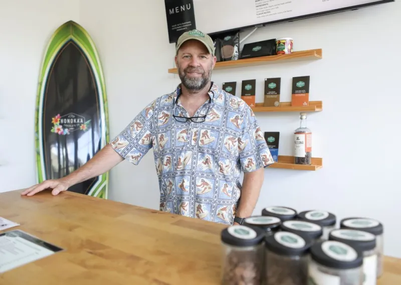 Business Monday: He went from telescope engineer to making craft chocolate in Honokaa