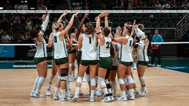 Women's Volleyball Takes Win Streak to Wyoming