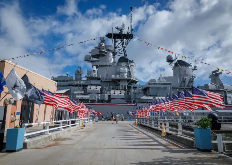 Briefs for Oct. 14: Veterans Day ceremony to honor legacy of U.S. service members, three students to showcase visual voices