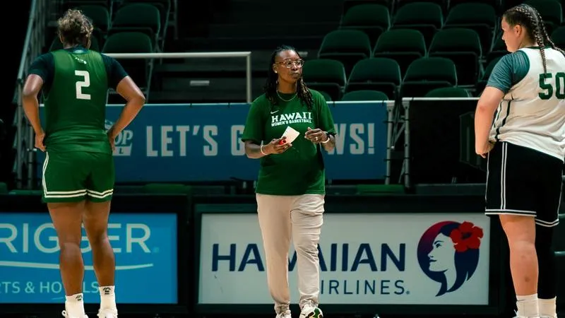 Women's Basketball Hosts HPU in Exhibition