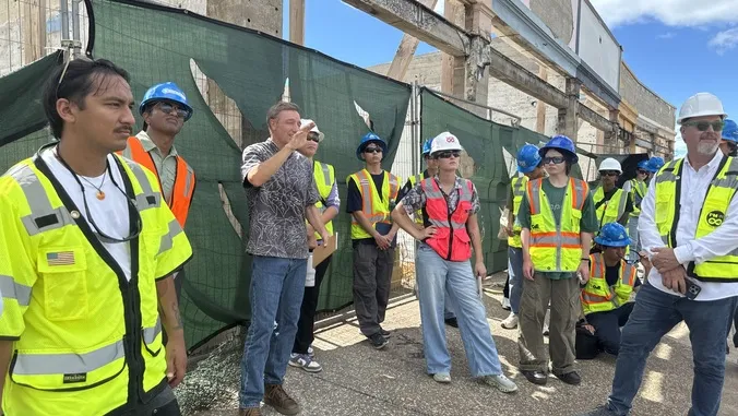 Students explore Maui recovery through interdisciplinary field study