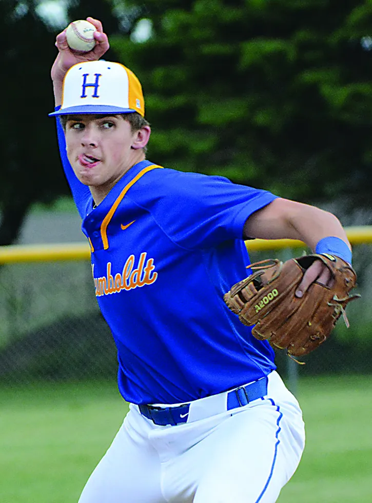 Wildcat boys divide pair with Clear Lake