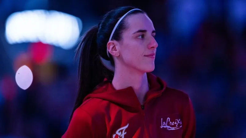 Clark, Fever hope that team meeting helps players, coaches move on from sideline spat