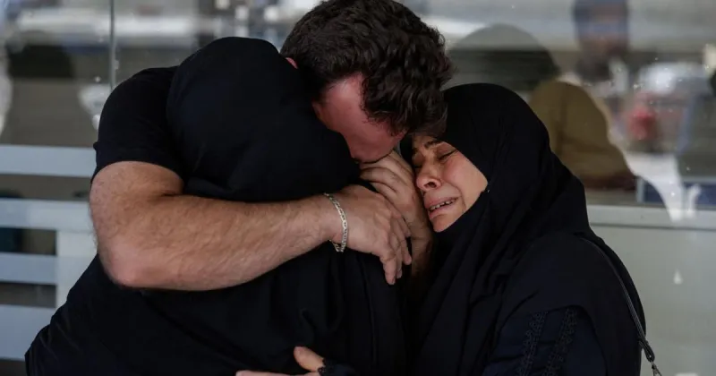 Iran negotiators, Vance head for Switzerland but Lebanon fighting continues