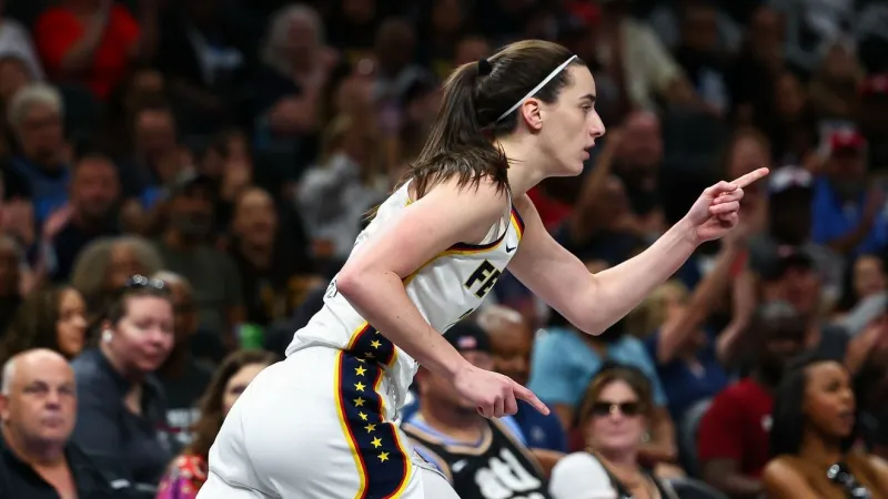 Clark leads Indiana against Phoenix after 26-point game