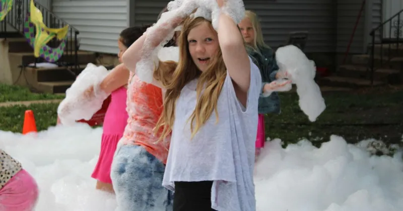 Mason City block party attracts crowds