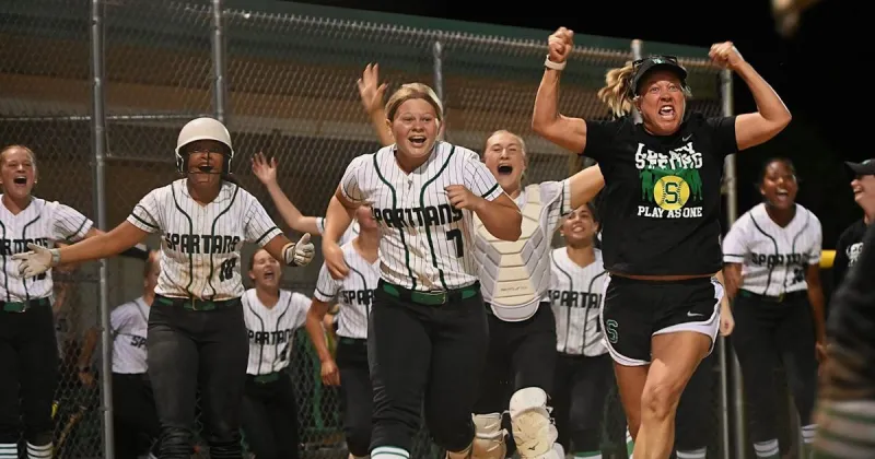 West Monona wins 5th straight WVC Softball Tournament behind Stangel sisters' walk-offs