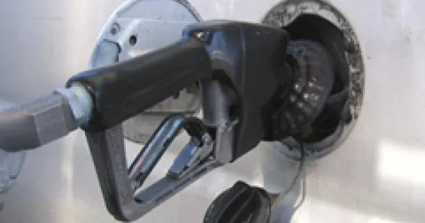 Iowa pre-4th gas prices drop a penny
