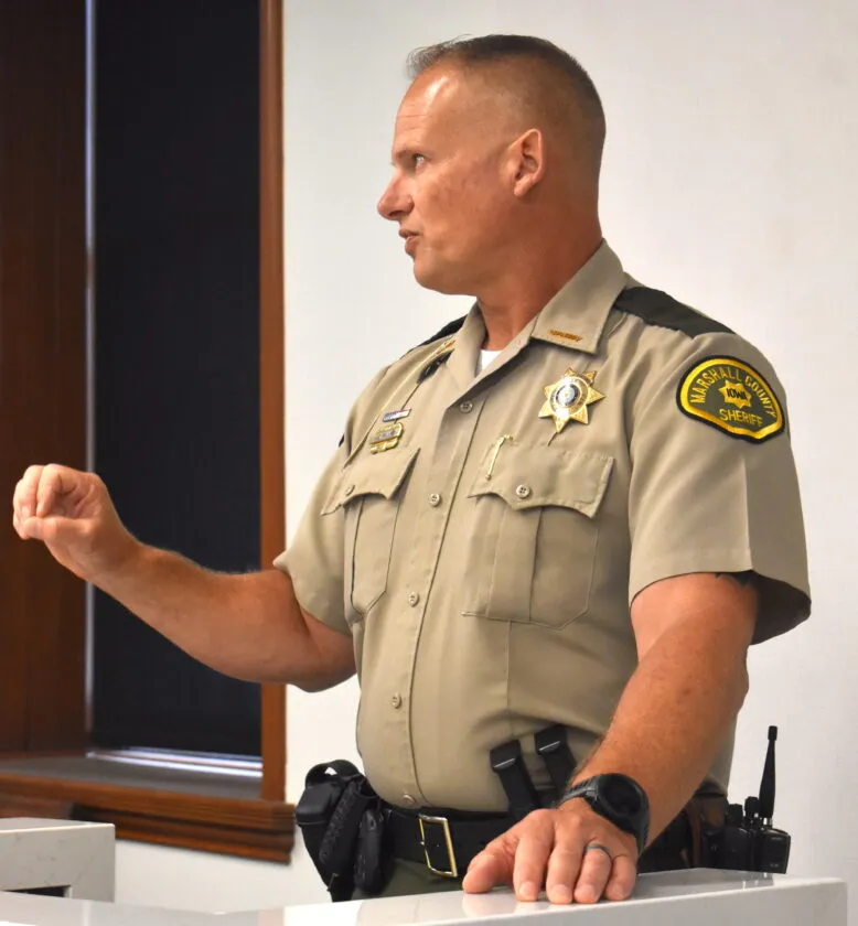 Supervisors extend law enforcement contracts, OK disaster declaration during brief meeting