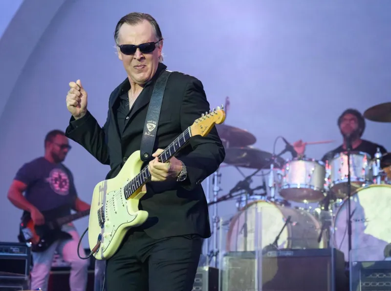 Saturday in the Park 2026: Bonamassa brings the blues, Abe Stage gets raucous