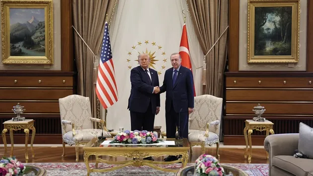 Trump says he'll consider giving Turkey F-35 jets, adds that US will lift sanctions