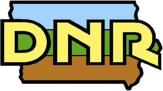 DNR expert says algae reported in areas of Iowa Great Lakes