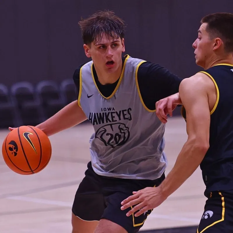 Why Trey Thompson chose to return to Iowa after taking redshirt in 2025-26