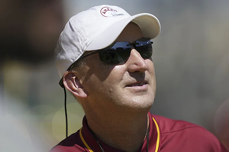 ISU's Pollard announces plans to step down