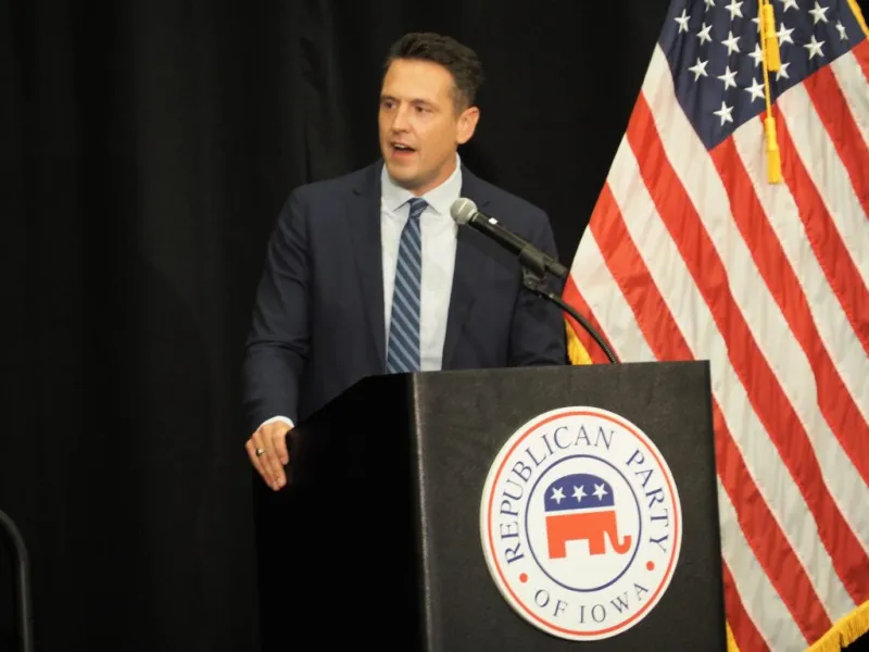 Lahn touts Trump endorsement, Hinson cites Democrats' optimism at GOP dinner