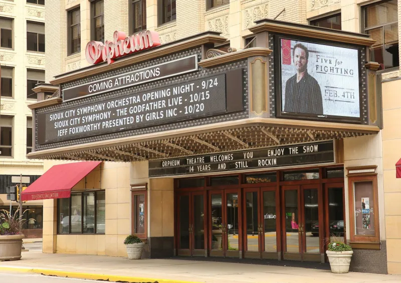 'Cirque Musica Holiday Wonderland' coming to the Orpheum