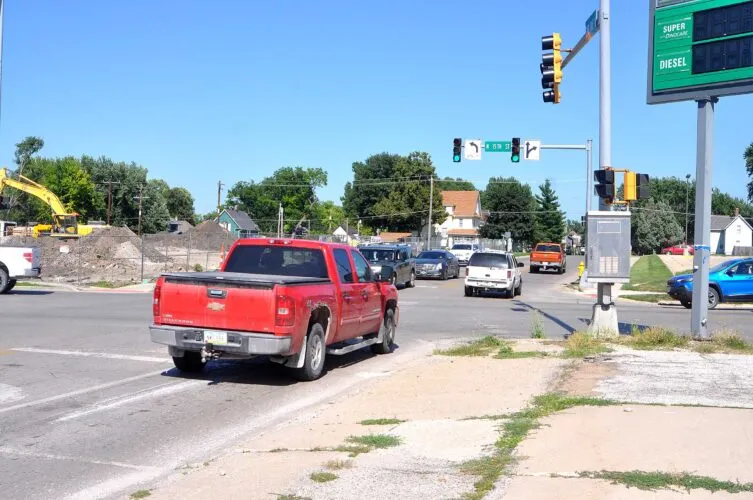 Intersection to close