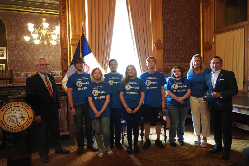 Pate Recognizes Area Young Iowans