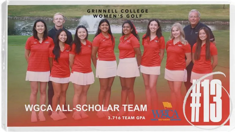 Grinnell women's golf team collects WGCA All-Scholar Top 25 Award