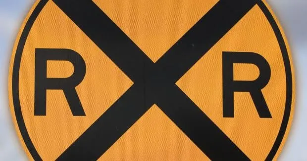 Man injured in pickup/train collision near Le Mars