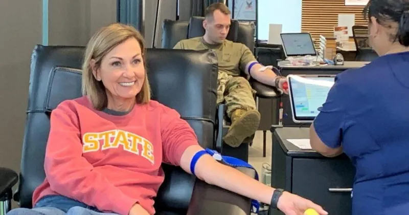 Iowa governor calls on Iowans to donate blood