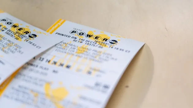 Powerball player in Illinois wins $1 billion jackpot