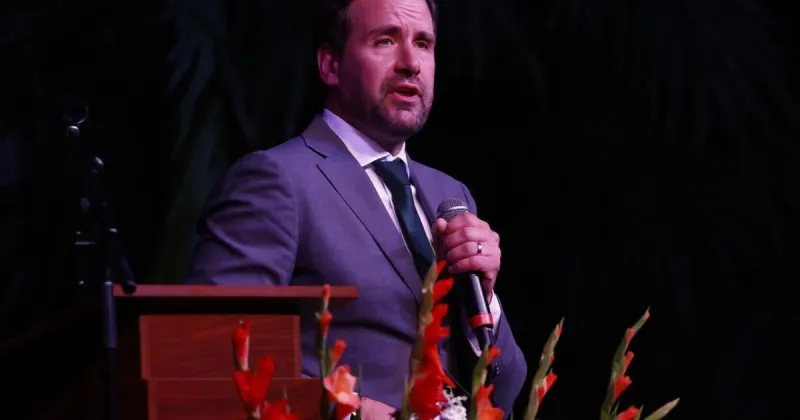 Democrats gather at Surf Ballroom for annual Iowa Wing Ding amid calls for change