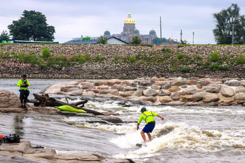 Surf's up on the Des Moines River