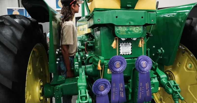 Deere raises 2026 profit view as AI construction boom lifts quarterly income, shares jump