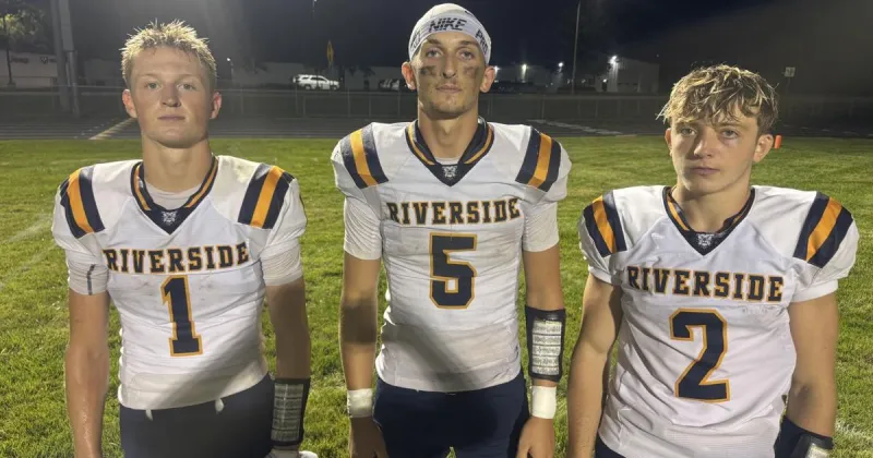 Riverside rolls past Red Oak for season-opening win