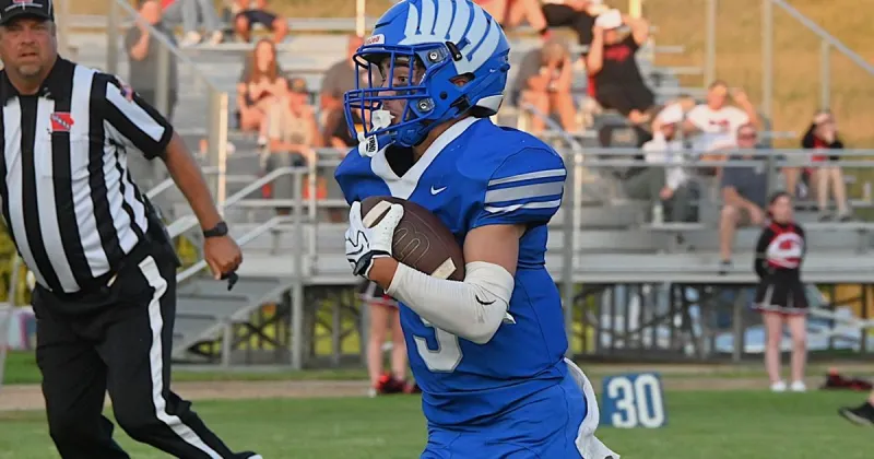 High school football: Remsen St. Mary's dominates Ar-We-Va for Week 0 win