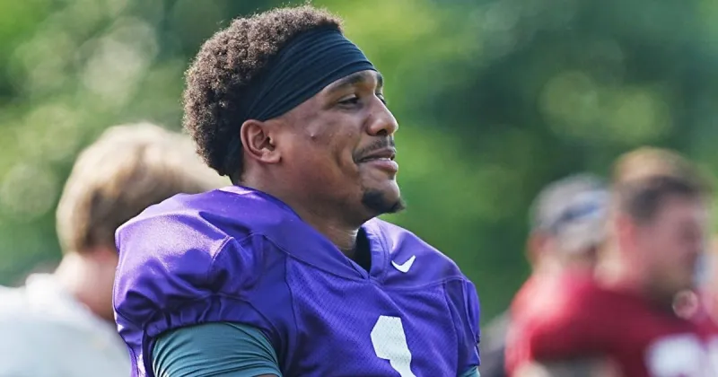 Jaylen Raynor's smile makes him new face of Iowa State football