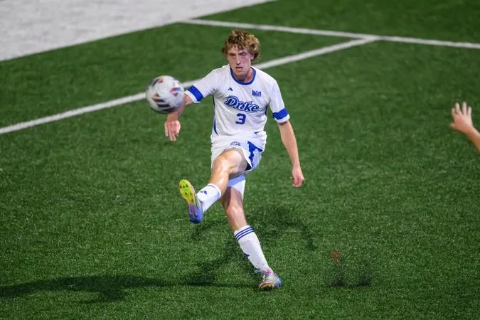 Men's Soccer Preview: Green Bay & Wartburg