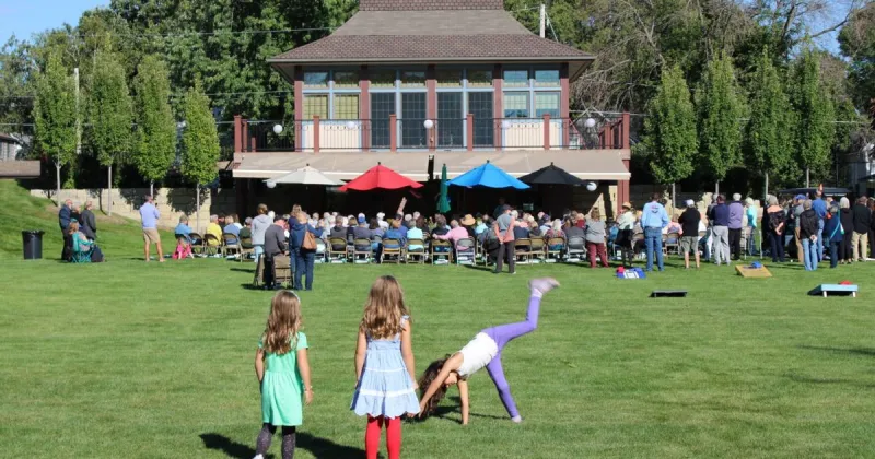 Clear Lake's Central Gardens to host Party in the Gardens Saturday