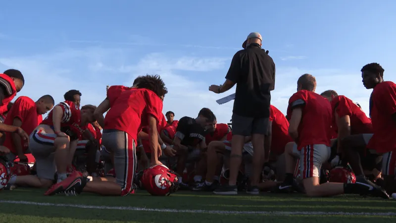 Little Hawks welcome two new transfers ahead of battle for "The Boot"