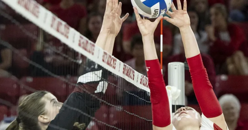 College volleyball: USD tabbed as No. 2 in Summit League by coaches