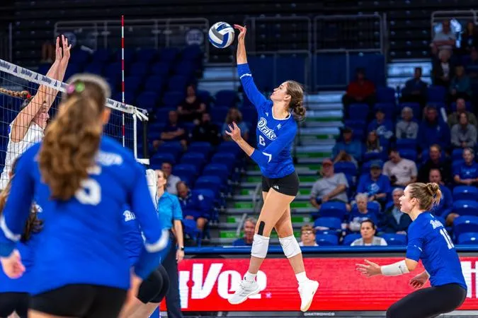 Bulldogs Split Pair of Matches on Day Two of Drake Invitational