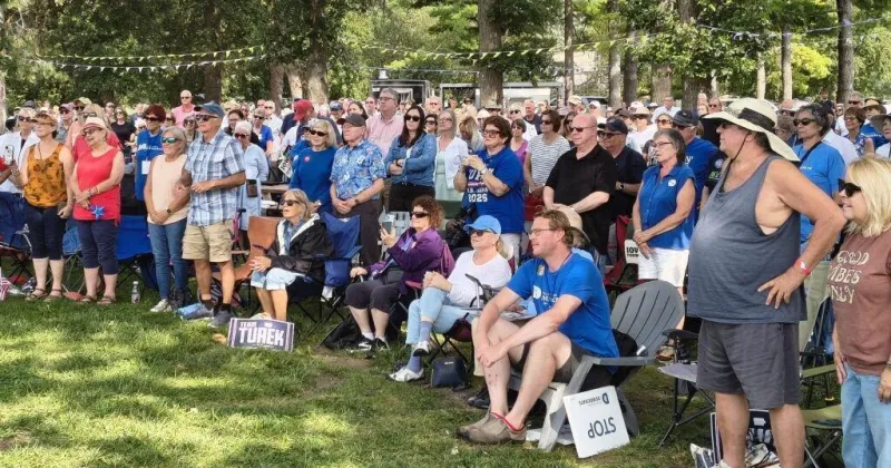 Iowa Democratic candidates push for term limits at Polk County Steak Fry