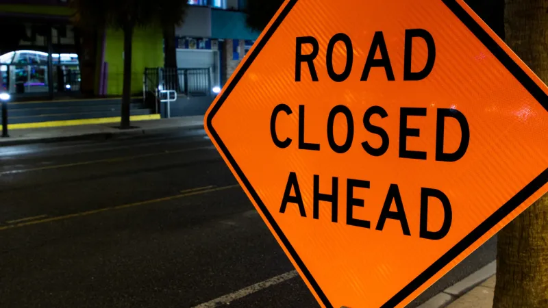 Cedar Rapids plans to complete two stalled road construction projects