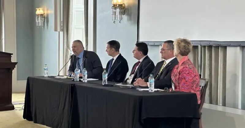 Center for Intellectual Freedom advisers debate oversight of activities, curriculum