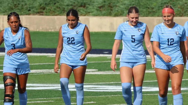 Peacock women's soccer starts GLVC play on the road against Missouri S&T