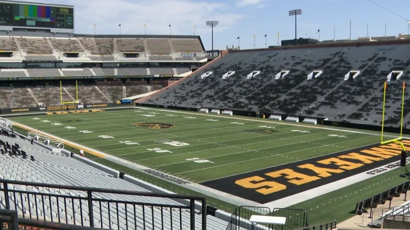 Iowa officials urge Hawkeye fans to plan for heat, new Kinnick gameday changes