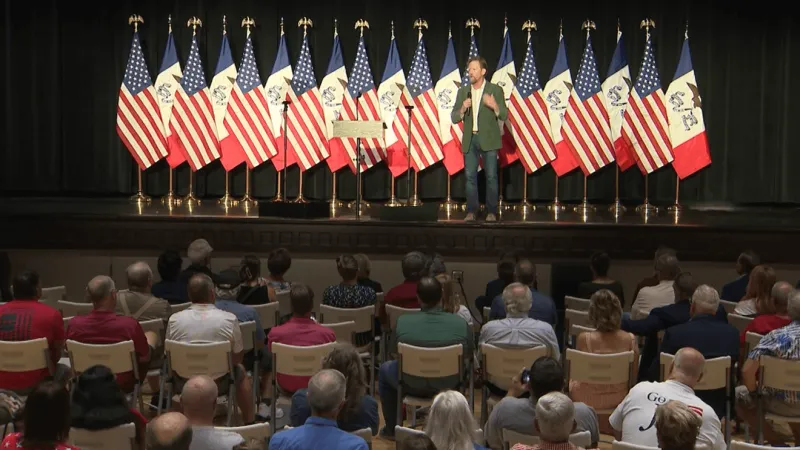 Ex-Navy SEAL who claims to have killed Bin Laden headlines campaign rally for Joe Mitchell