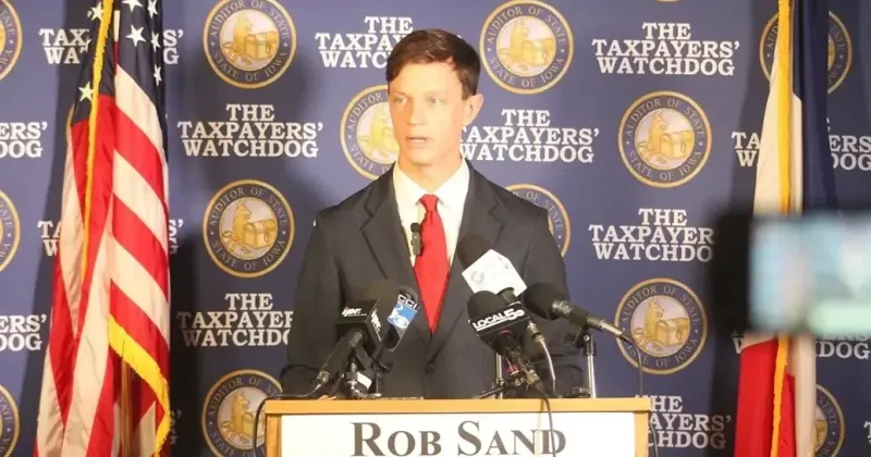Auditor finds $122,000 in improper spending at Guttenberg chamber