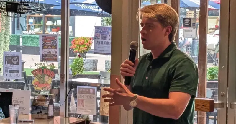 Taylor Wettach campaigns for Iowa state auditor in Mason City