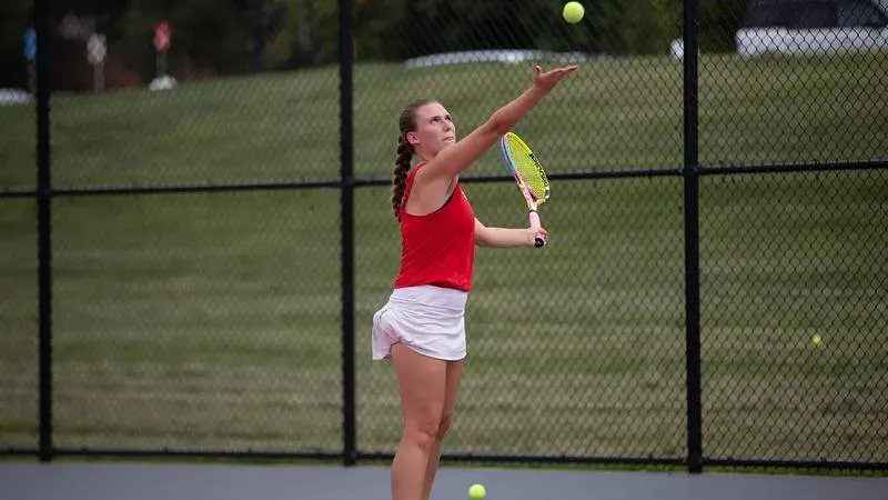 Mustangs race past Dutch women's tennis team