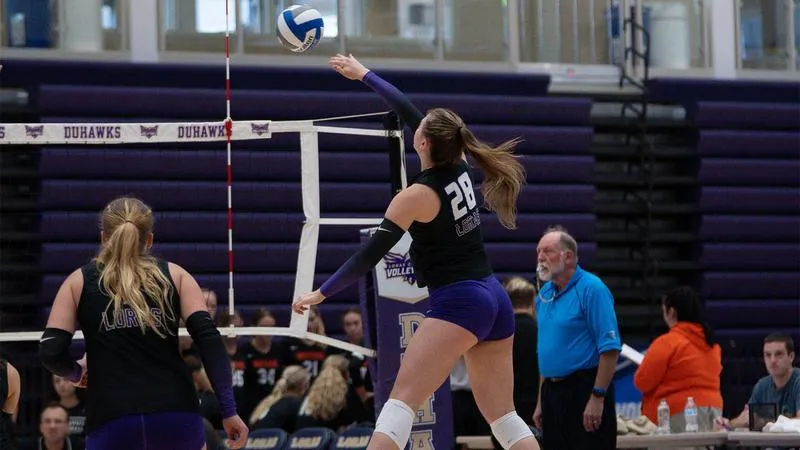 Duhawks Split a Pair of Matches on Day One of the Lady Blue Challenge
