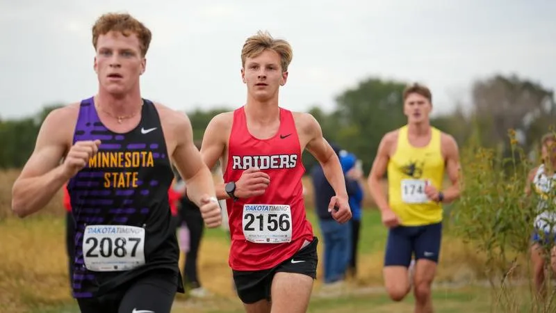 Tofteland Leads All NAIA Runners at Augustana Twilight