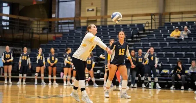 Augustana volleyball splits opening day at Pikes Peak Challenge